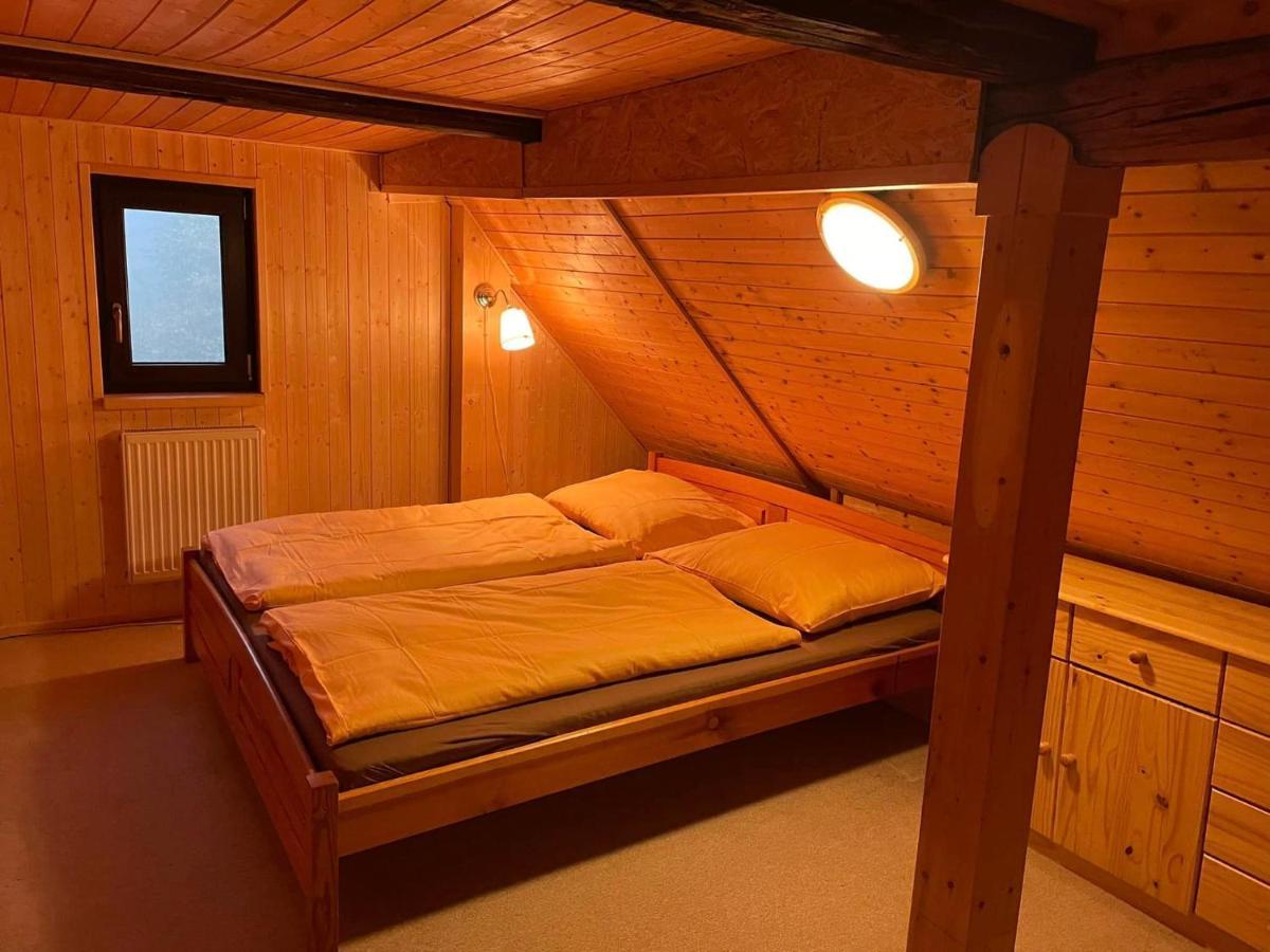 Venkovska Chalupa Jestrabi V Krkonosich Buitenkant foto